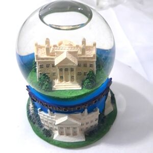 Vintage  Washington D.C. Snow Globe with White and Blue Accents